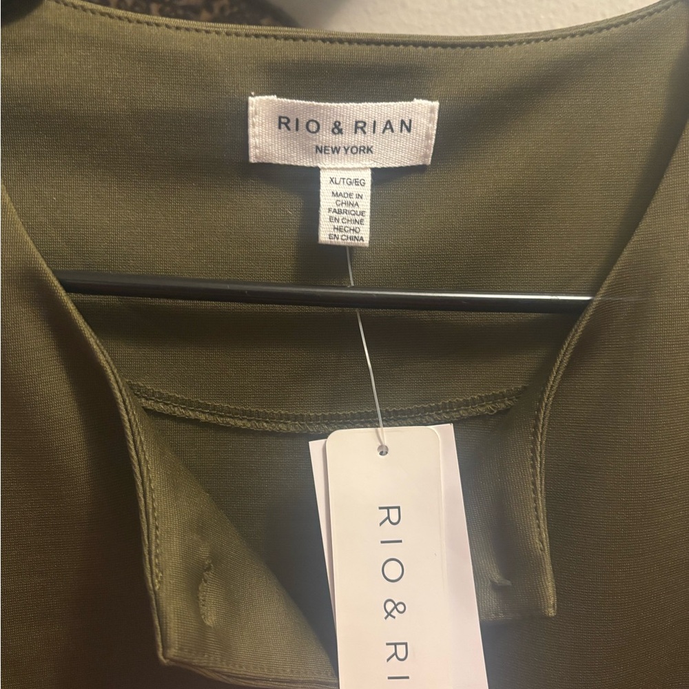 Rio & Rian Olive Green Sleeveless Top - Picture 3 of 6